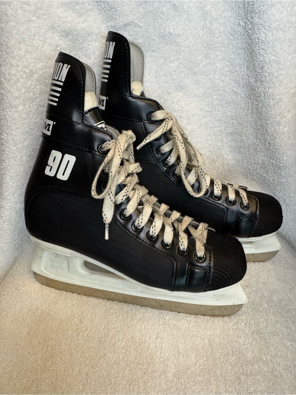 Vintage CCM Champion 90 Ice Hockey Skates Men’s Size 8 Black SL-1000 Preowned